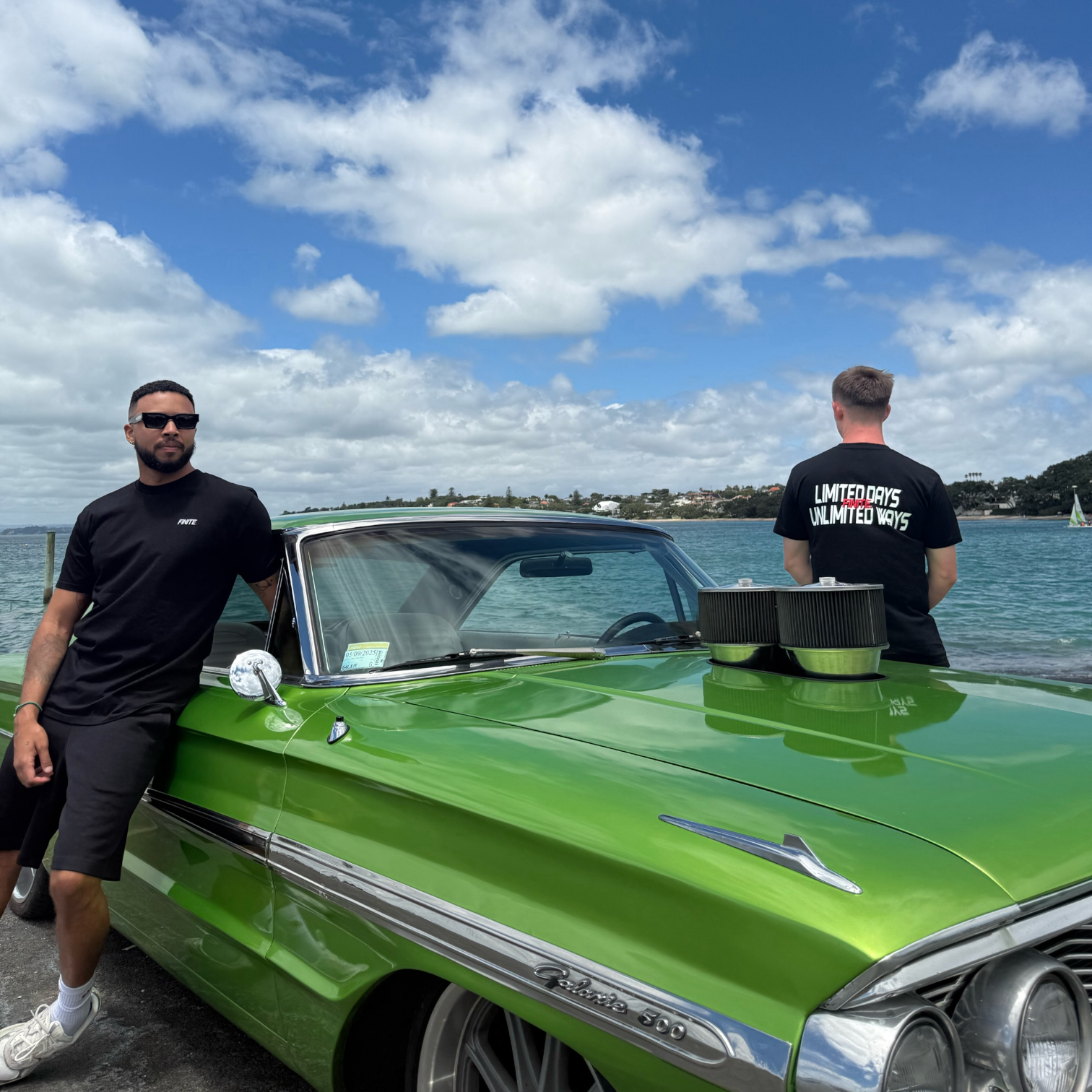 LDUW SIGNATURE BLACK TEE